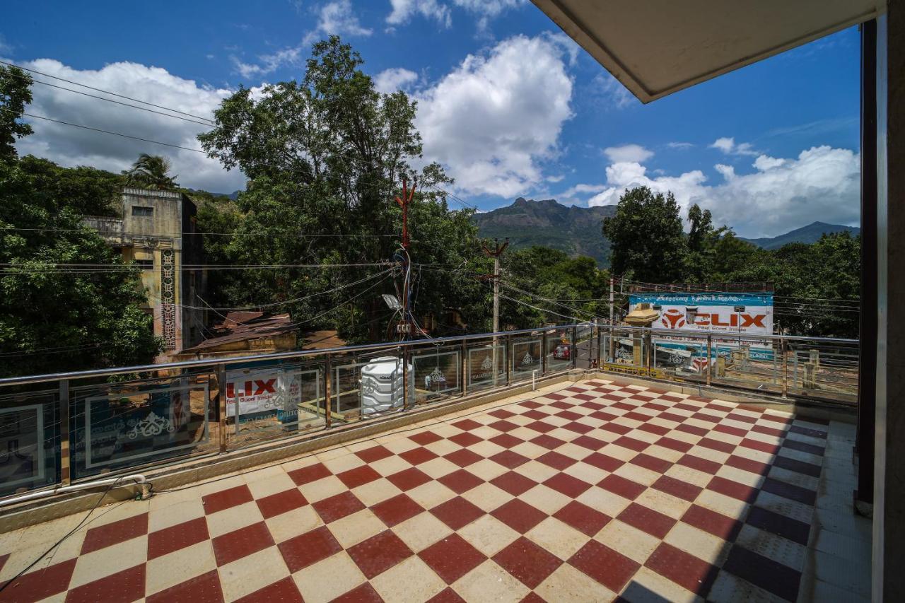 Hotel The Pothigai Palace Kuttālam Esterno foto